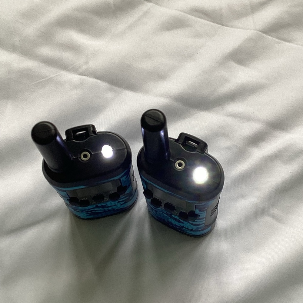 Camouflage Pouch and Blue Walkie Talkies - Picture 4 of 9